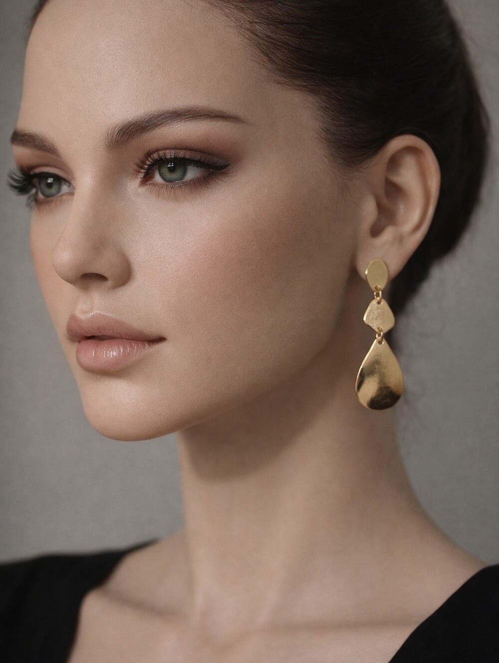 Gold tone Teardrop Dangle Earrings – Elegant Women’s Fashion Jewelry